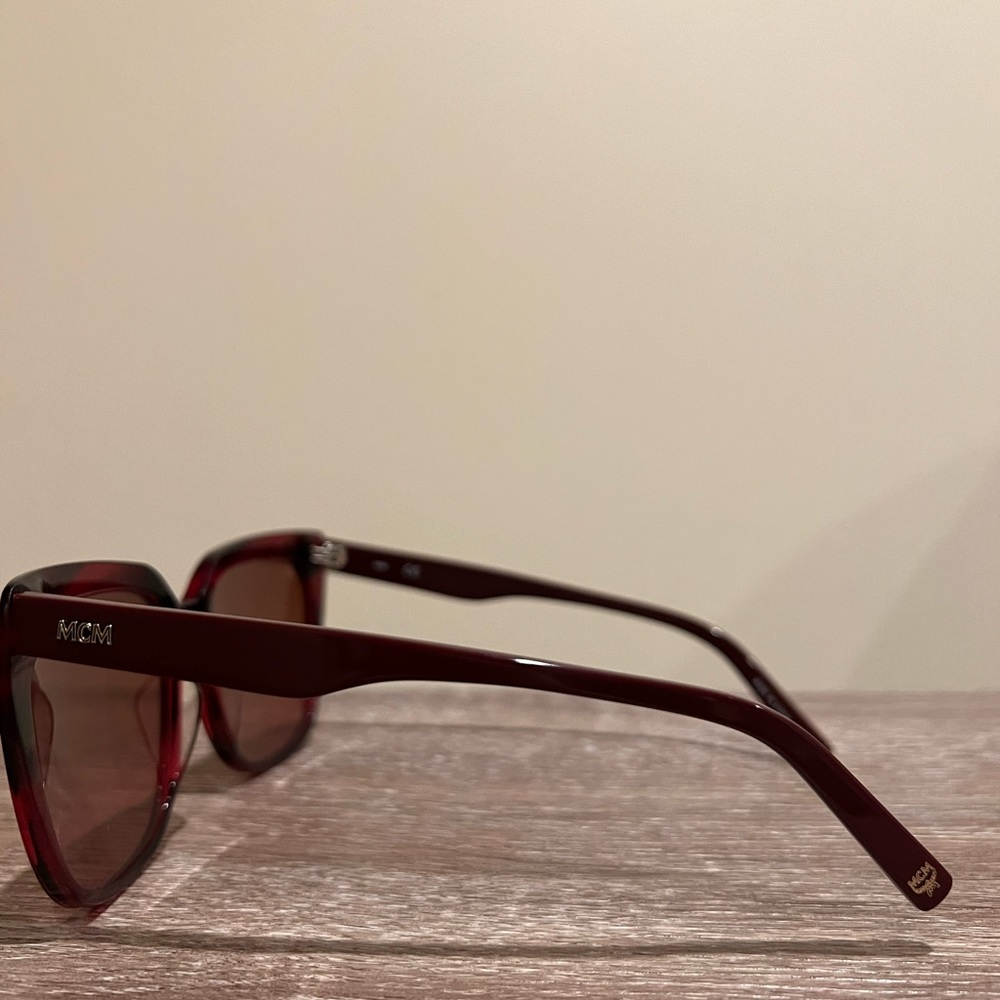MCM sunglasses - Picture 2 of 8